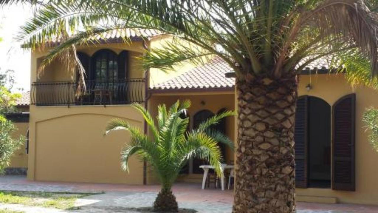Villa Artistica Trilo 3 카폴리베리 외부 사진
